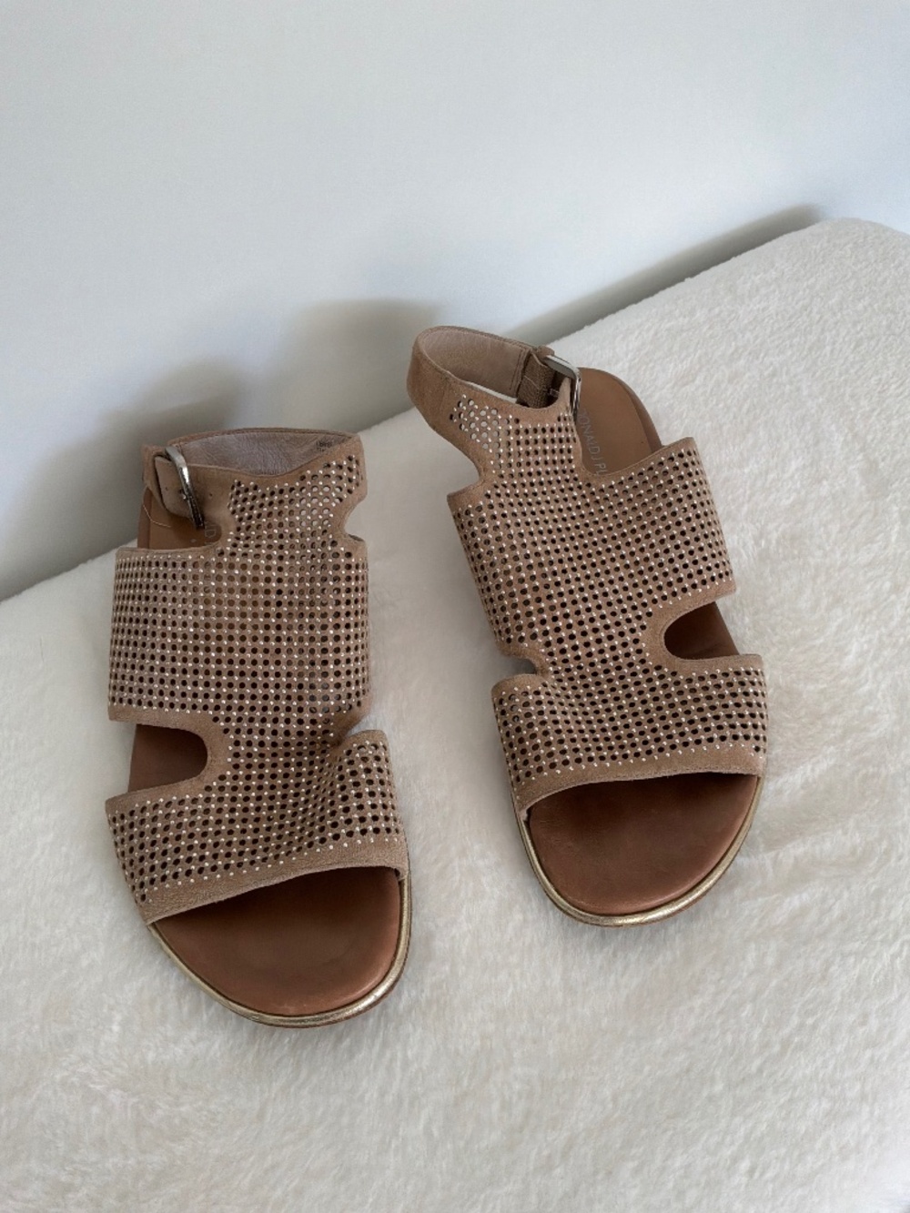 Donald J Pliner Tan Perforated Leather Flat Sandals Ankle Strap Buckle Size 7.5M